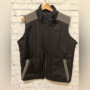 Claiborne men’s black and gray vest zipper front size 42